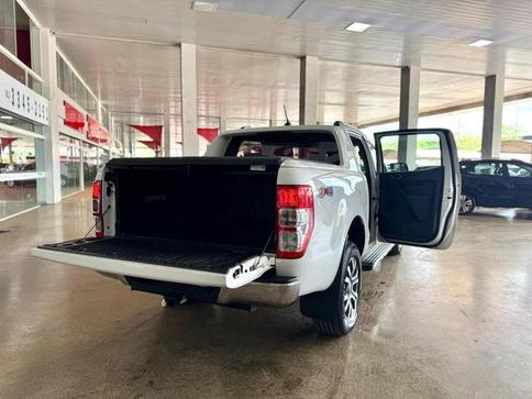 FORD RANGER 3.2 LIMITED 4X4 CD 20V DIESEL 4P AUT