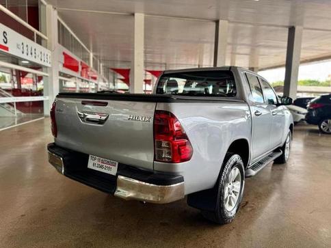 TOYOTA HILUX CD 4X4 2.8 DIESEL MEC.