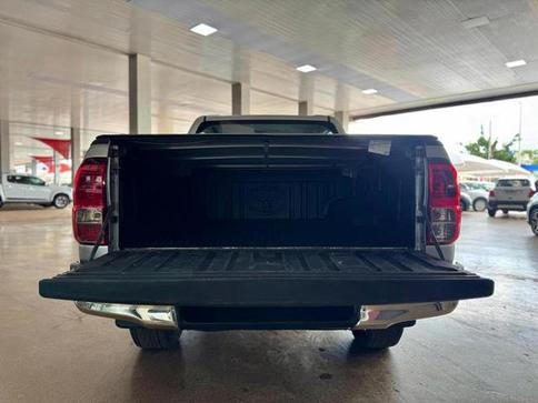 TOYOTA HILUX CD 4X4 2.8 DIESEL MEC.