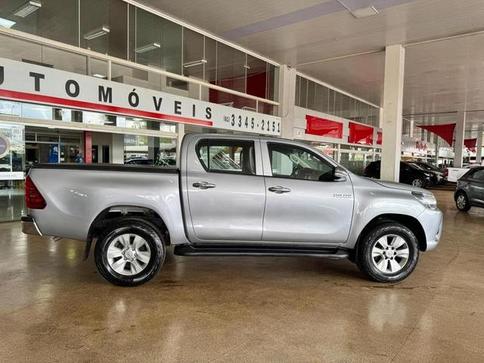 TOYOTA HILUX CD 4X4 2.8 DIESEL MEC.