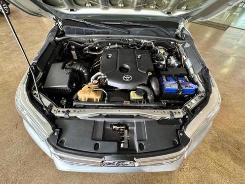 TOYOTA HILUX CD 4X4 2.8 DIESEL MEC.