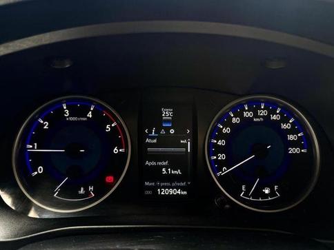 TOYOTA HILUX CD 4X4 2.8 DIESEL MEC.