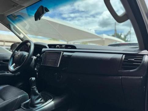 TOYOTA HILUX CD 4X4 2.8 DIESEL MEC.