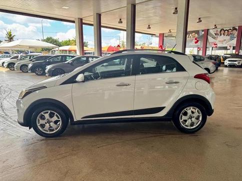 HYUNDAI HB20X PREMIUM 1.6 FLEX 16V AUT. 4P