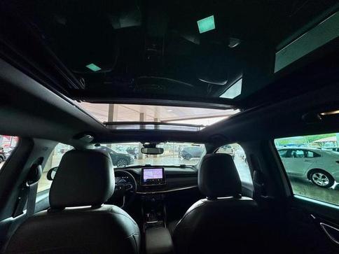 JEEP COMMANDER OVERLAND T270 1.3 TB FLEX AUT