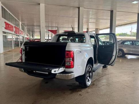 CHEVROLET S10 2.8 HIGH COUNTRY 4X4 CD 16V TURBO DIESEL 4P AUT
