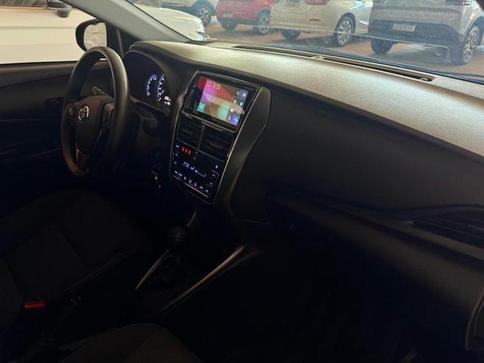 TOYOTA YARIS 1.5 16V FLEX SEDAN XL LIVE MULTIDRIVE