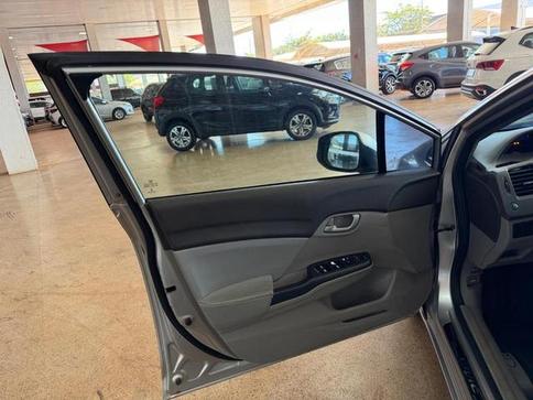 HONDA CIVIC 1.8 LXS 16V FLEX 4P AUTOMATICO