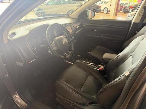 MITSUBISHI OUTLANDER 2.0 COMFORT 7 LUGARES AUT