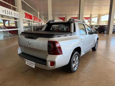 RENAULT DUSTER OROCH 2.0 16V FLEX DYNAMIQUE 4P AUTOMATICO
