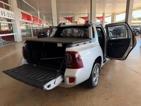 RENAULT DUSTER OROCH 2.0 16V FLEX DYNAMIQUE 4P AUTOMATICO