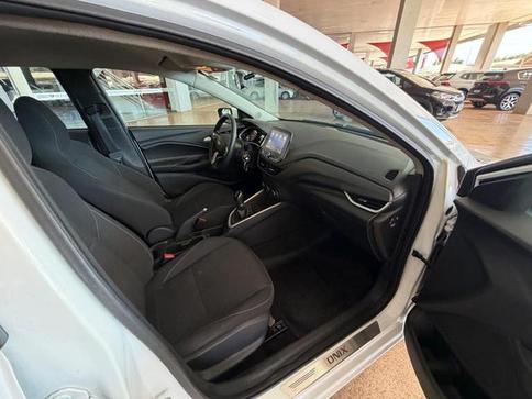 CHEVROLET ONIX HATCH LT 1.0 12V FLEX 5P MEC.