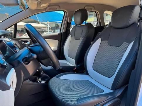 RENAULT CAPTUR INTENSE 1.6 16V FLEX 5P AUT