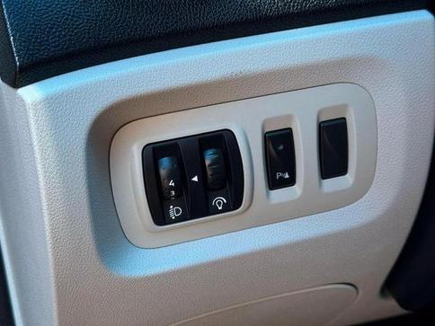 RENAULT CAPTUR INTENSE 1.6 16V FLEX 5P AUT