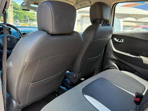 RENAULT CAPTUR INTENSE 1.6 16V FLEX 5P AUT