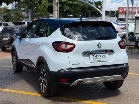 RENAULT CAPTUR INTENSE 1.6 16V FLEX 5P AUT
