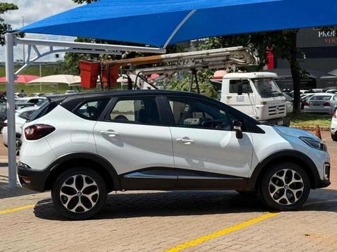 RENAULT CAPTUR INTENSE 1.6 16V FLEX 5P AUT