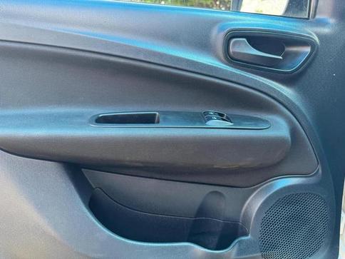 FIAT UNO ATTRACTIVE 1.0 FIRE FLEX 8V 5P