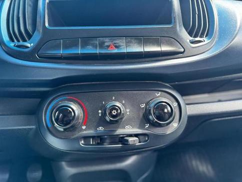 FIAT UNO ATTRACTIVE 1.0 FIRE FLEX 8V 5P