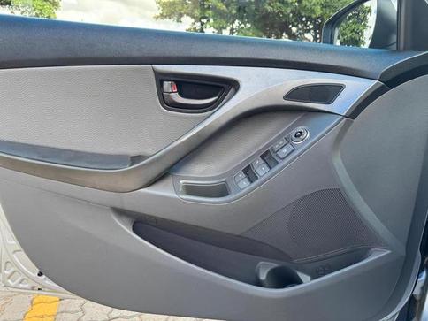 HYUNDAI ELANTRA GLS 2.0 16V 4P