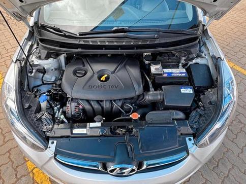 HYUNDAI ELANTRA GLS 2.0 16V 4P