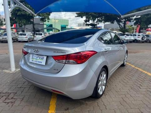 HYUNDAI ELANTRA GLS 2.0 16V 4P
