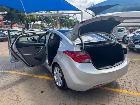 HYUNDAI ELANTRA GLS 2.0 16V 4P