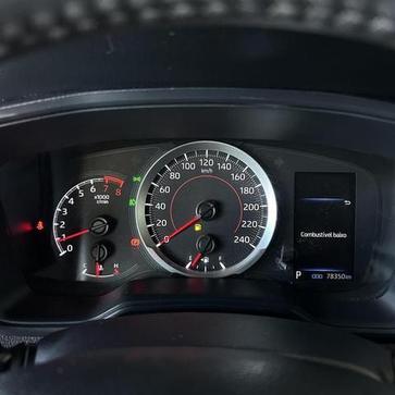 TOYOTA CCROSS XRE 20