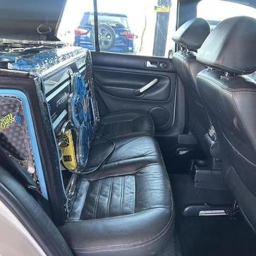 VOLKSWAGEN GOLF 1.6 SPORTLINE