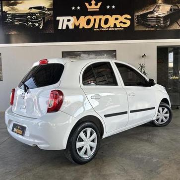 NISSAN MARCH 1.0 MT