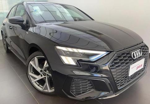 AUDI A3 SEDAN PERFORMANCE BLACK 2.0 TFSI