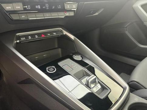 AUDI A3 SEDAN PERFORMANCE BLACK 2.0 TFSI