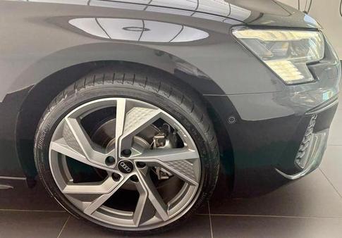 AUDI A3 SEDAN PERFORMANCE BLACK 2.0 TFSI