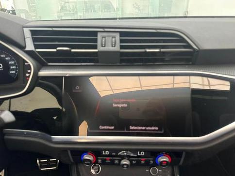 AUDI Q3 PERFORMANCE BLACK SLINE 2.0 QUATTRO