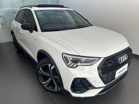 AUDI Q3 PERFORMANCE BLACK SLINE 2.0 QUATTRO