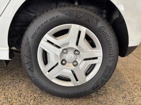 CHEVROLET ONIX 1.0 MT LT