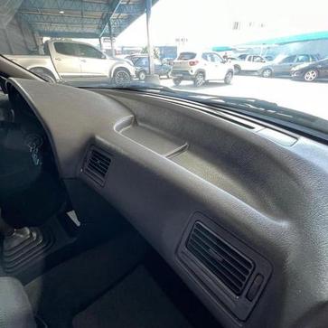 SUBARU LEGACY GL 1.8 4P