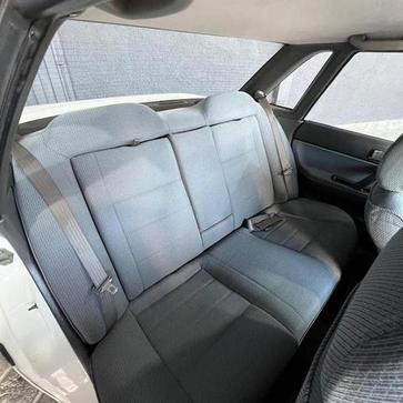 SUBARU LEGACY GL 1.8 4P