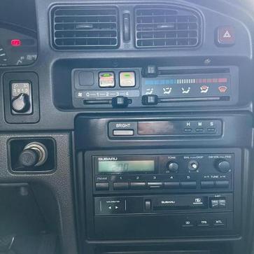 SUBARU LEGACY GL 1.8 4P