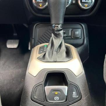 JEEP RENEGADE LNGTD AT