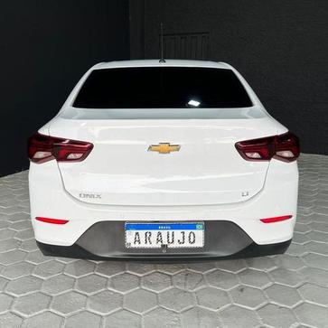 CHEVROLET ONIX PLUS 10MT LT2