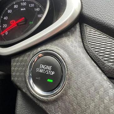 CHEVROLET ONIX PLUS 10MT LT2