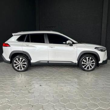 TOYOTA CCROSS XRE 20