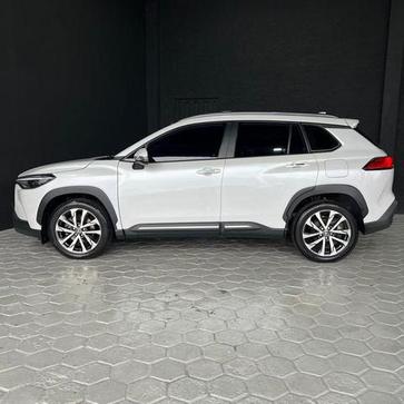 TOYOTA CCROSS XRE 20