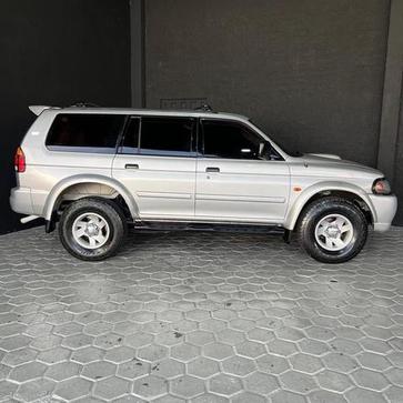 MITSUBISHI PAJERO SP. 4X4 SE