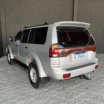 MITSUBISHI PAJERO SP. 4X4 SE