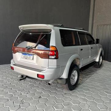 MITSUBISHI PAJERO SP. 4X4 SE