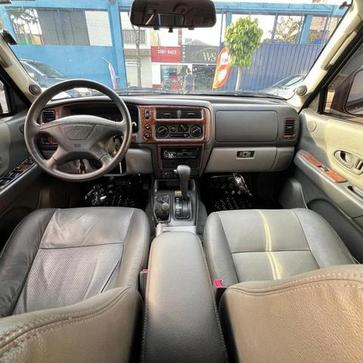 MITSUBISHI PAJERO SP. 4X4 SE