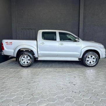 TOYOTA HILUX CD4X4 SRV
