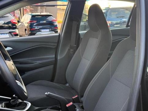 CHEVROLET ONIX PLUS 10MT LT2